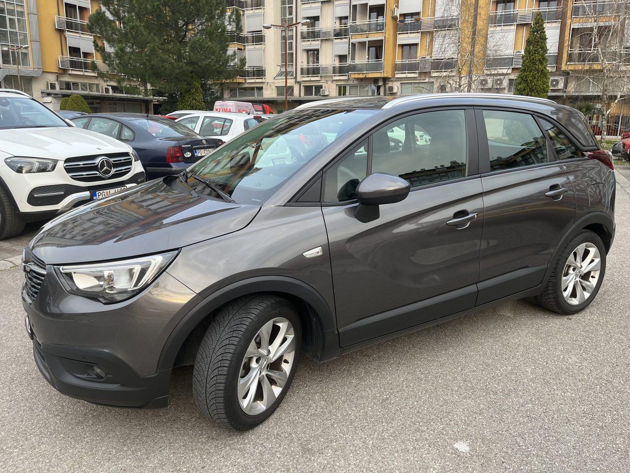 Prodajem Opel Crossland X 1.2 2019. godište u odličnom stanju