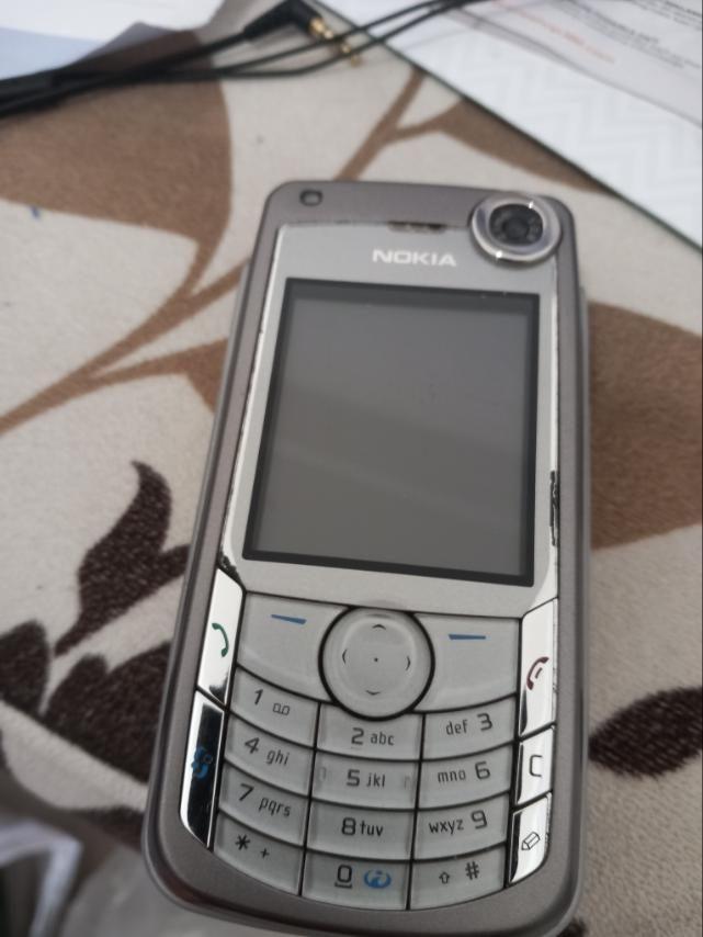 Prodajem telefon ,,Nokia,, iz 2004.godine