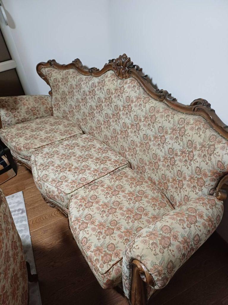 Trosjed i 2 fotelje.