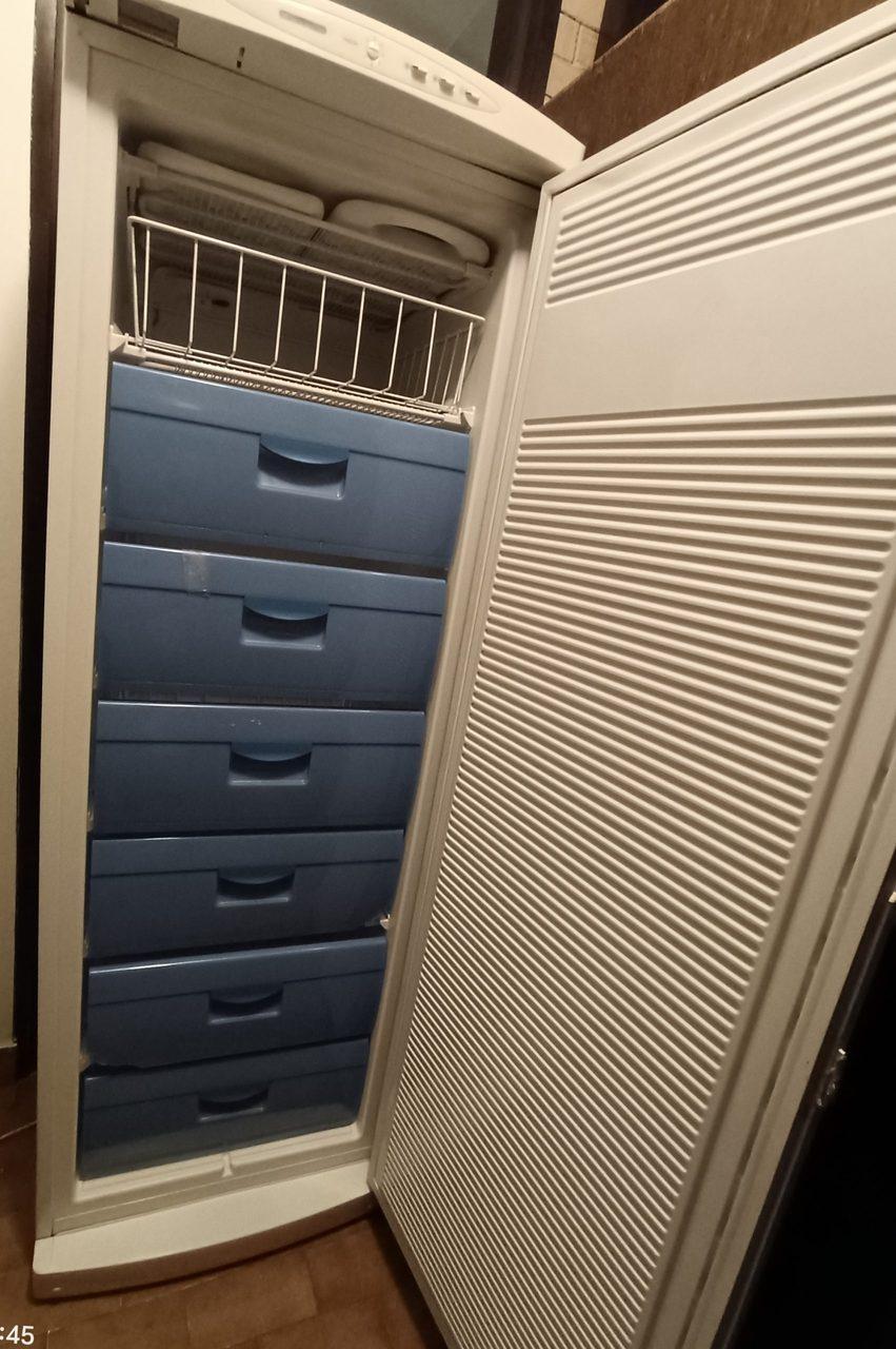 Prodajem zamrzivač Gorenje
