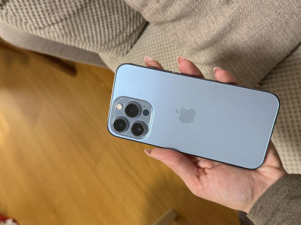 Prodajem Iphone 13pro, 256gb