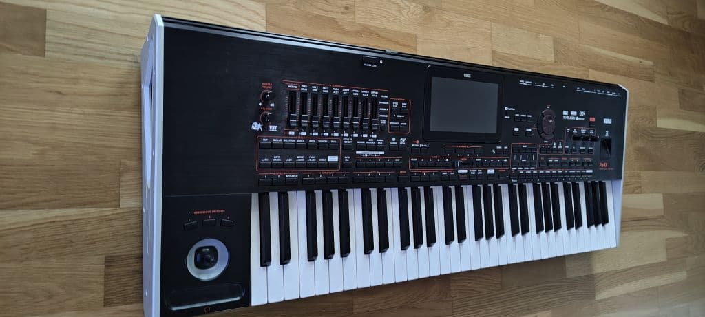 Korg PA4X Professional Arranger – TOP STANJE!