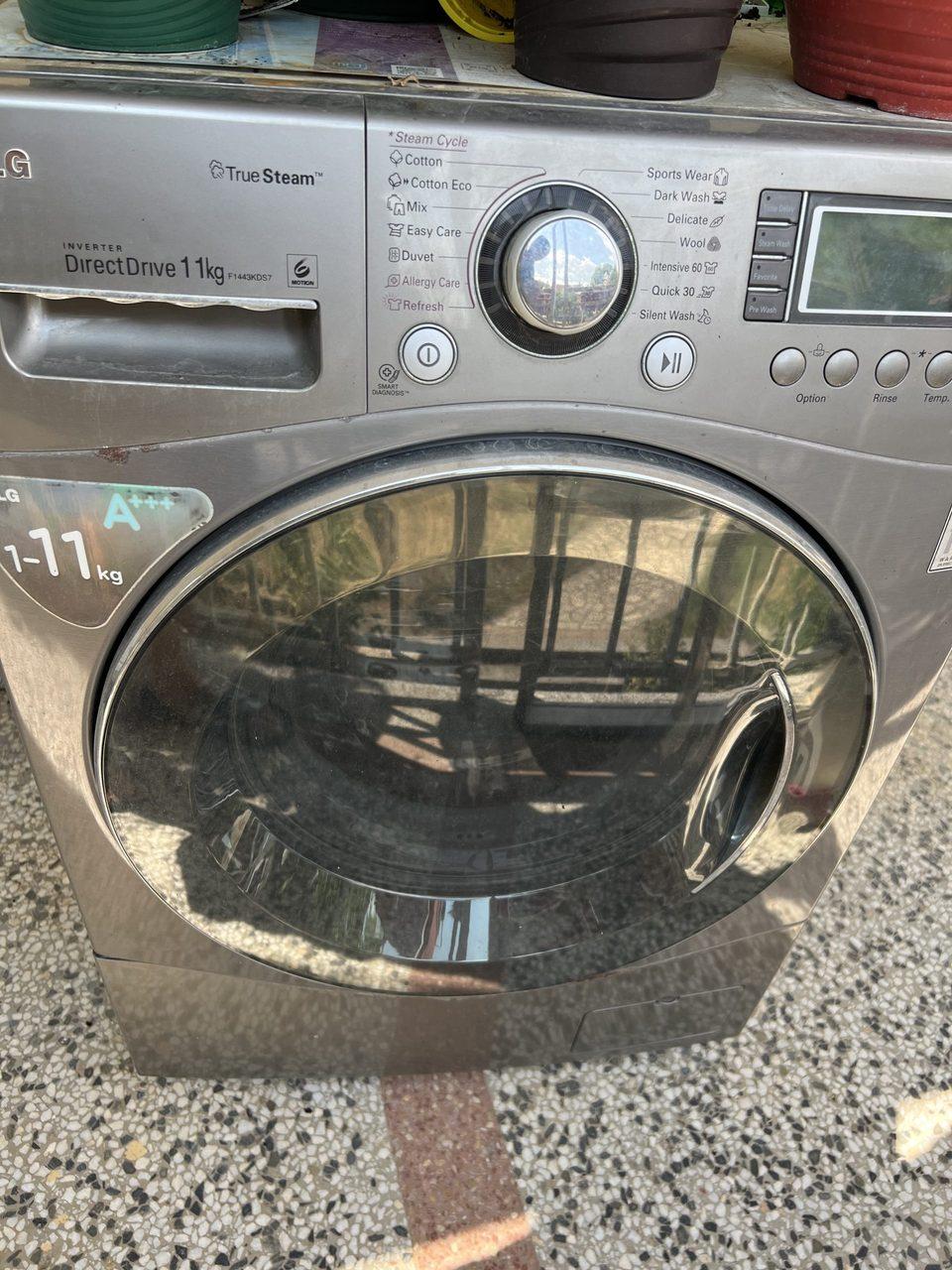 Polovna masina za pranje vesa LG 11 kg (fotografija 2)
