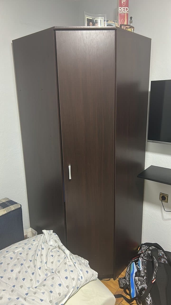 Prodajem odličan ugaoni ormar (fotografija 2)
