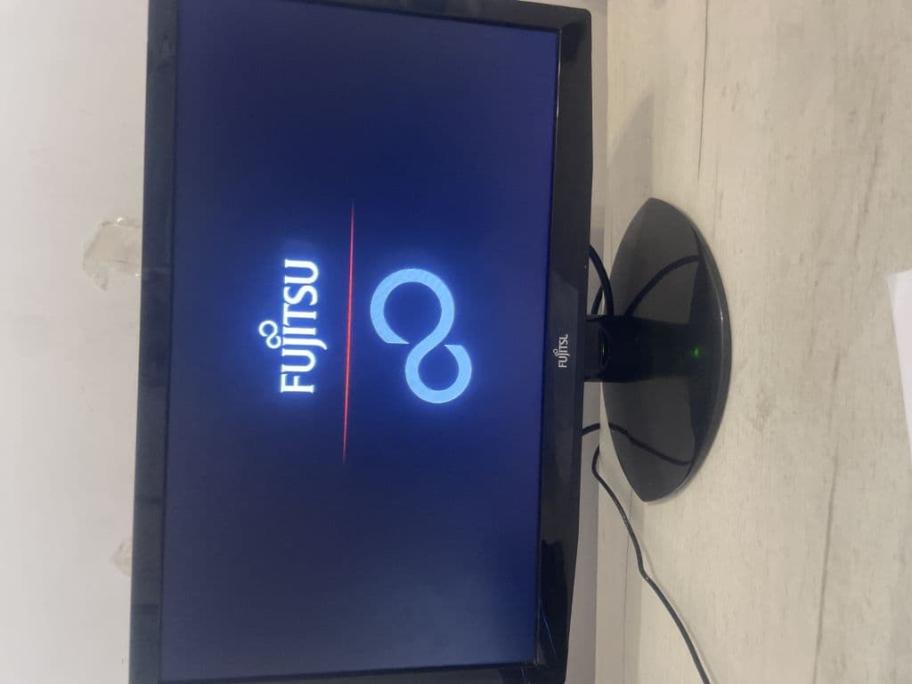 Prodajem monitor