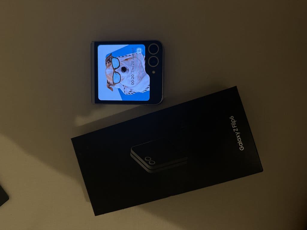 Samsung Galaxy Z Flip 6