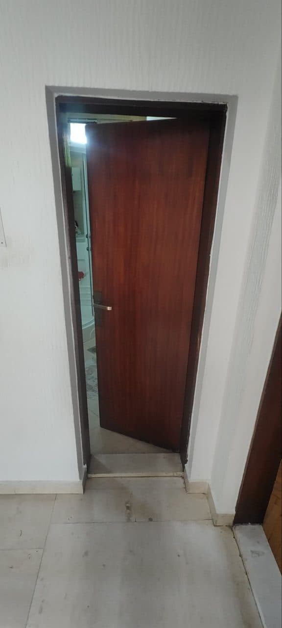 Vrata na prodaju (fotografija 4)