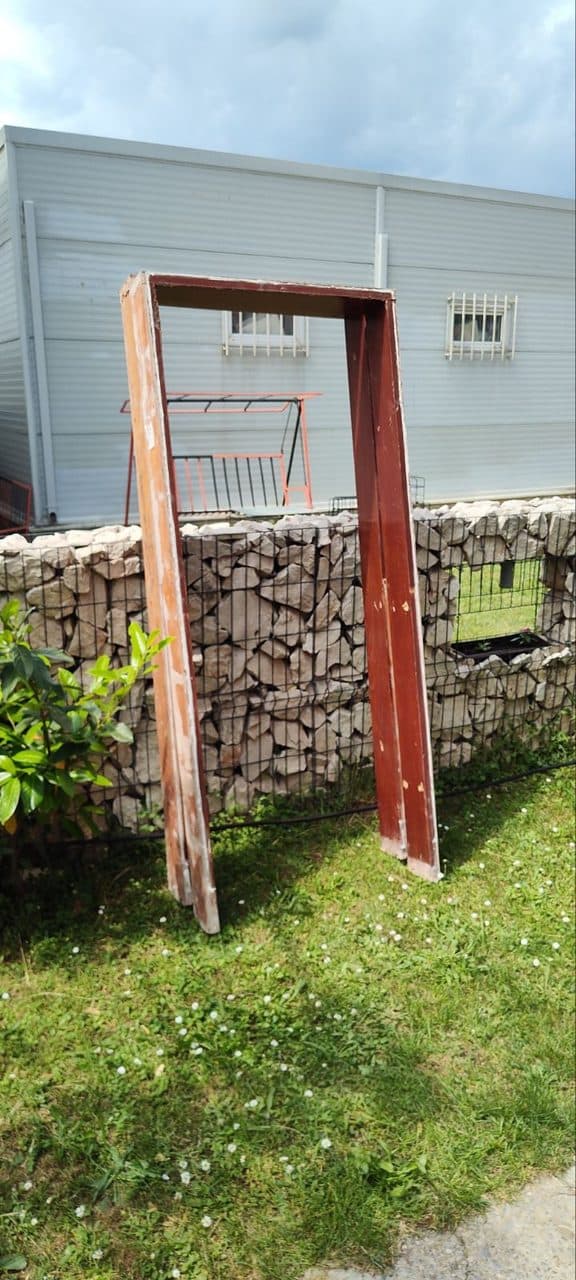 Vrata na prodaju (fotografija 2)